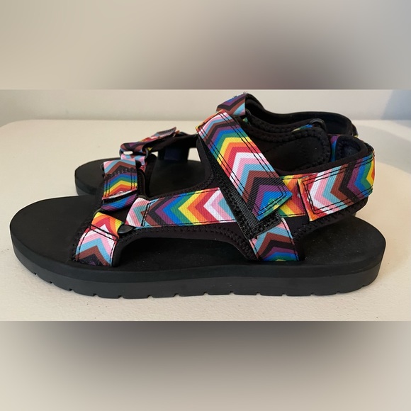 Shoes - Unisex Rainbow Sandals